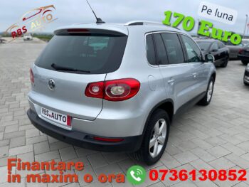 VW Tiguan 2010